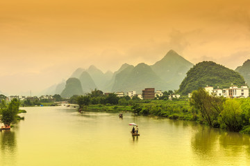 护士自称医学生对吗